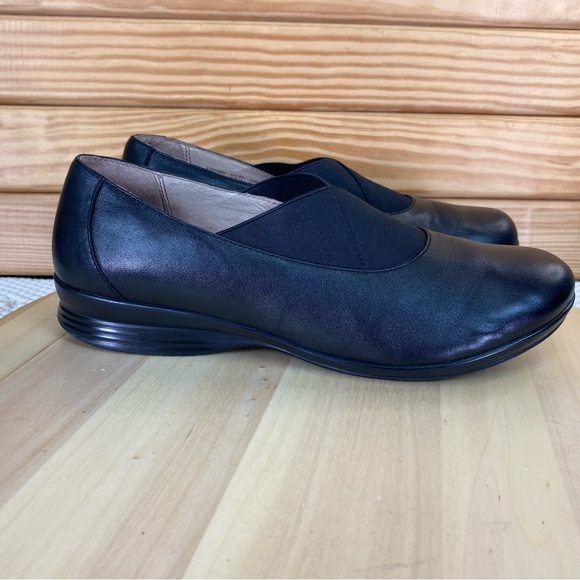Dansko Women's 41 EU Black Leather Closed Toe Slip On Loafer Casual Comfort Shoe - Picture 7 of 13
